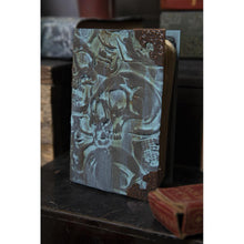 Load image into Gallery viewer, Tim Holtz Skulls 3D Texture Fades Embossing Folder - 665771 - Sizzix
