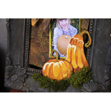 Load image into Gallery viewer, Tim Holtz Pumpkin Duo Colorize Thinlits Die Set 12pk - 665999 - Sizzix
